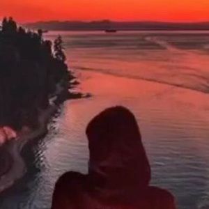 Meet your Posher, Derek